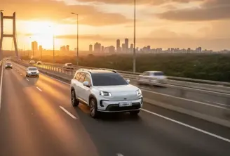 Ce face un SUV electric potrivit pentru drumuri lungi?